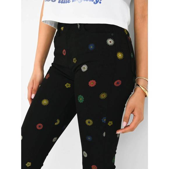 NEW MOTHER insider flood jean in fresh as a daisy - Picture 5 of 6